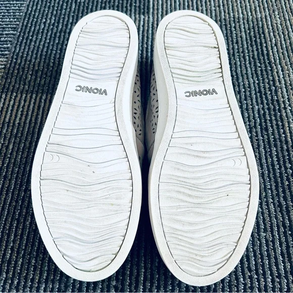 Vionic Grey Nubuck Midi Perforated Slip on Sneakers, size 7.5 38.5 - Picture 9 of 11